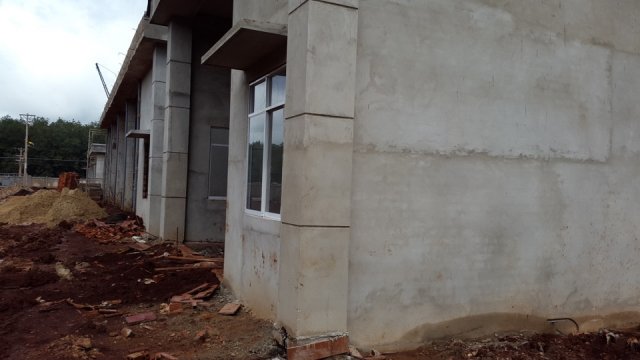 Nhà điều hành đang xây dựng